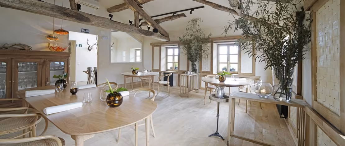 Casa Marcial © في أريونداس، أستورياس Casa Marcial داخل مطعم Casa Marcial © في أريونداس، أستورياس Casa Marcial داخل مطعم