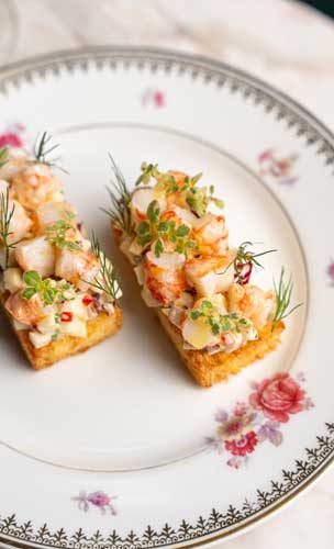 Brioche de milho, lagostim slaw e salsa bisque - Lita