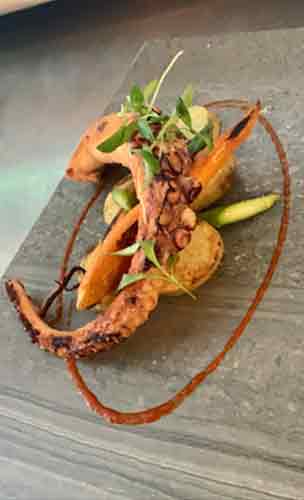Pintxo Tapas Bar (Le Central) - Montreal