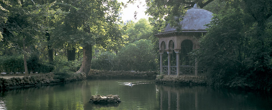 Pavilion in María Luisa Park, Seville Pavilion in María Luisa Park, Seville