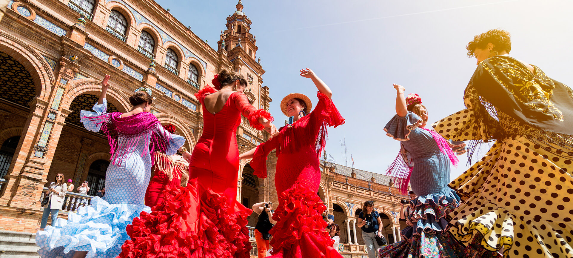 Flamenco dancers in Plaza de España, Seville