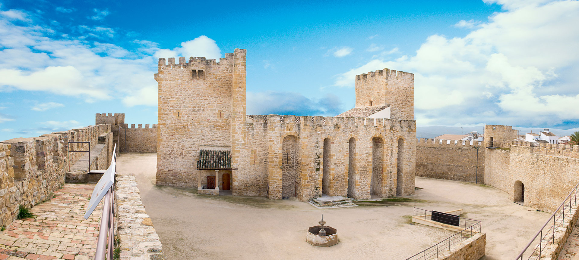 Zamek w Loperze. Jaén