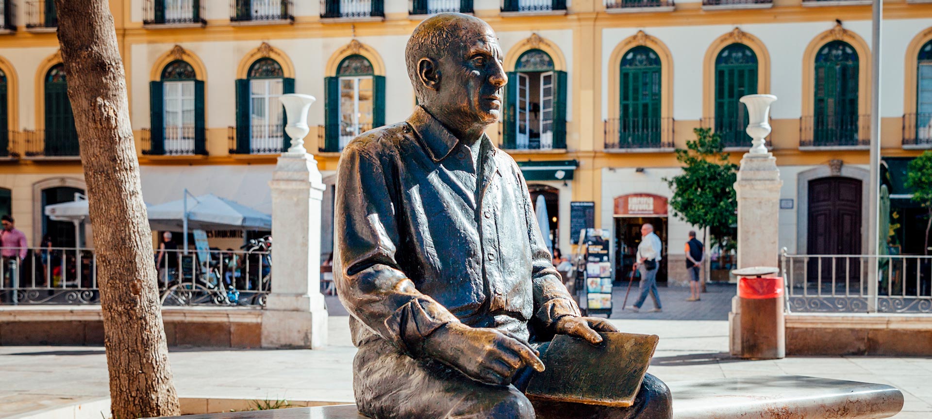 Statue of Picasso in Malaga