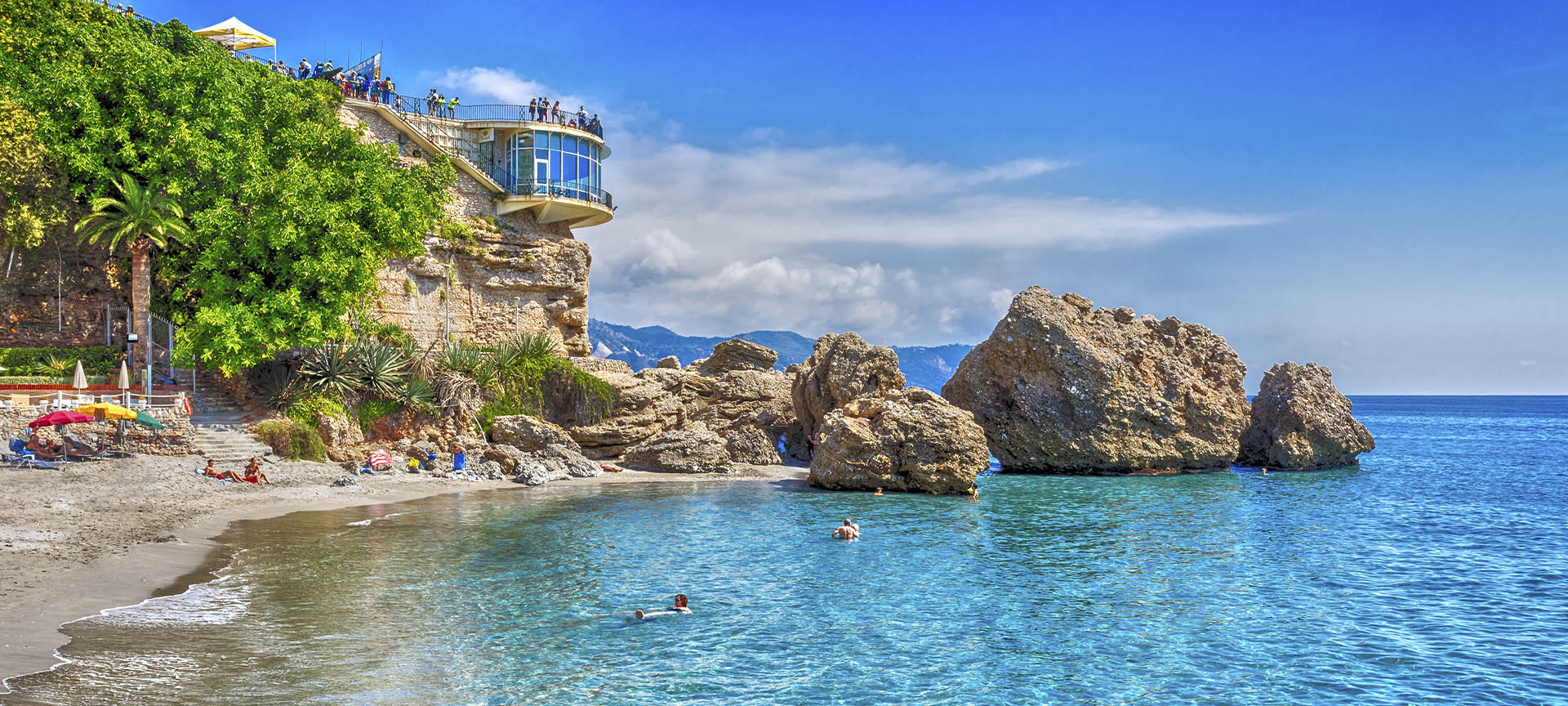 Balcone d’Europa e Spiaggia Caletilla, a Nerja (Malaga, Andalusia)