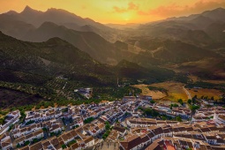 Zahara de la Sierra. Cádis