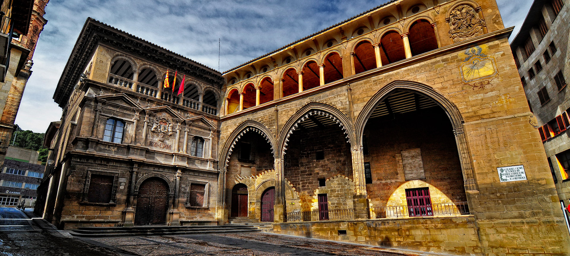 Plaza de España w Alcañiz