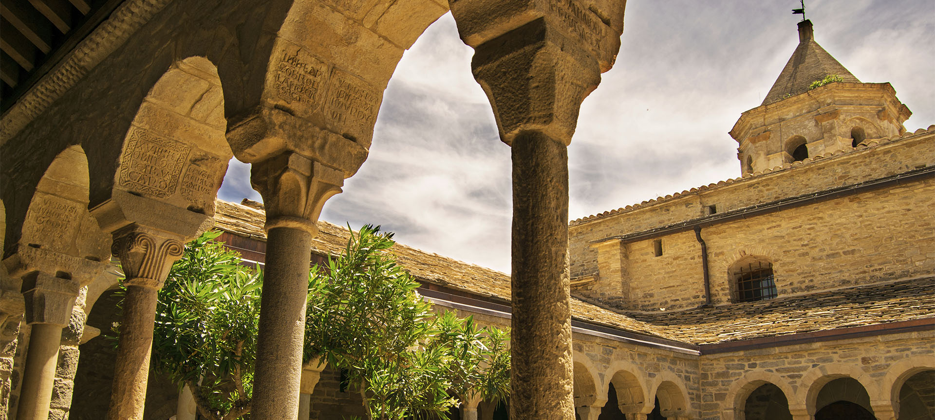 Klasztor katedry San Vidente w Roda de Isábena, w Huesca (Aragonia)
