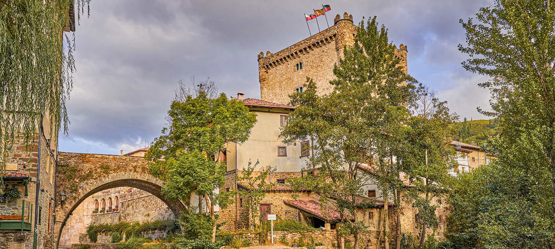 Torre del Infantado tower