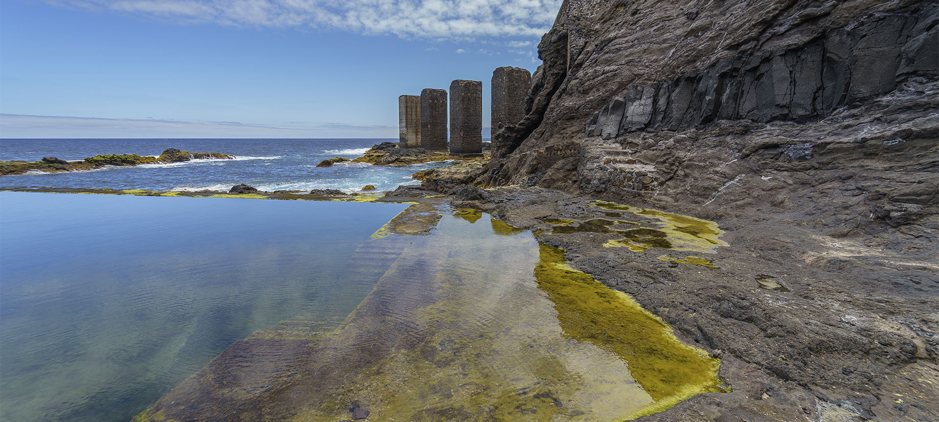 Piscina natural de Hermigua, en la isla de La Gomera (Islas Canarias)
