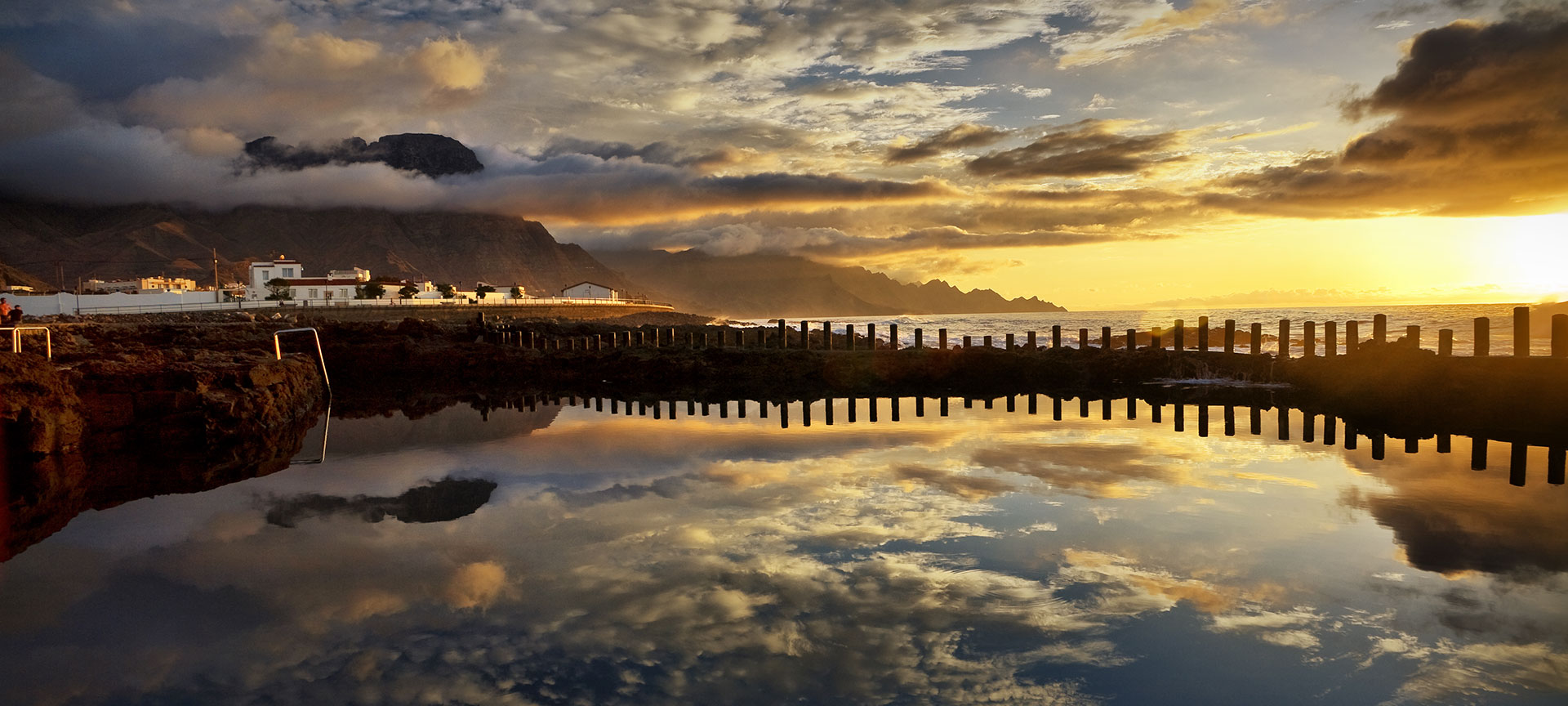 Piscinas naturais em Agaete. Gran Canaria
