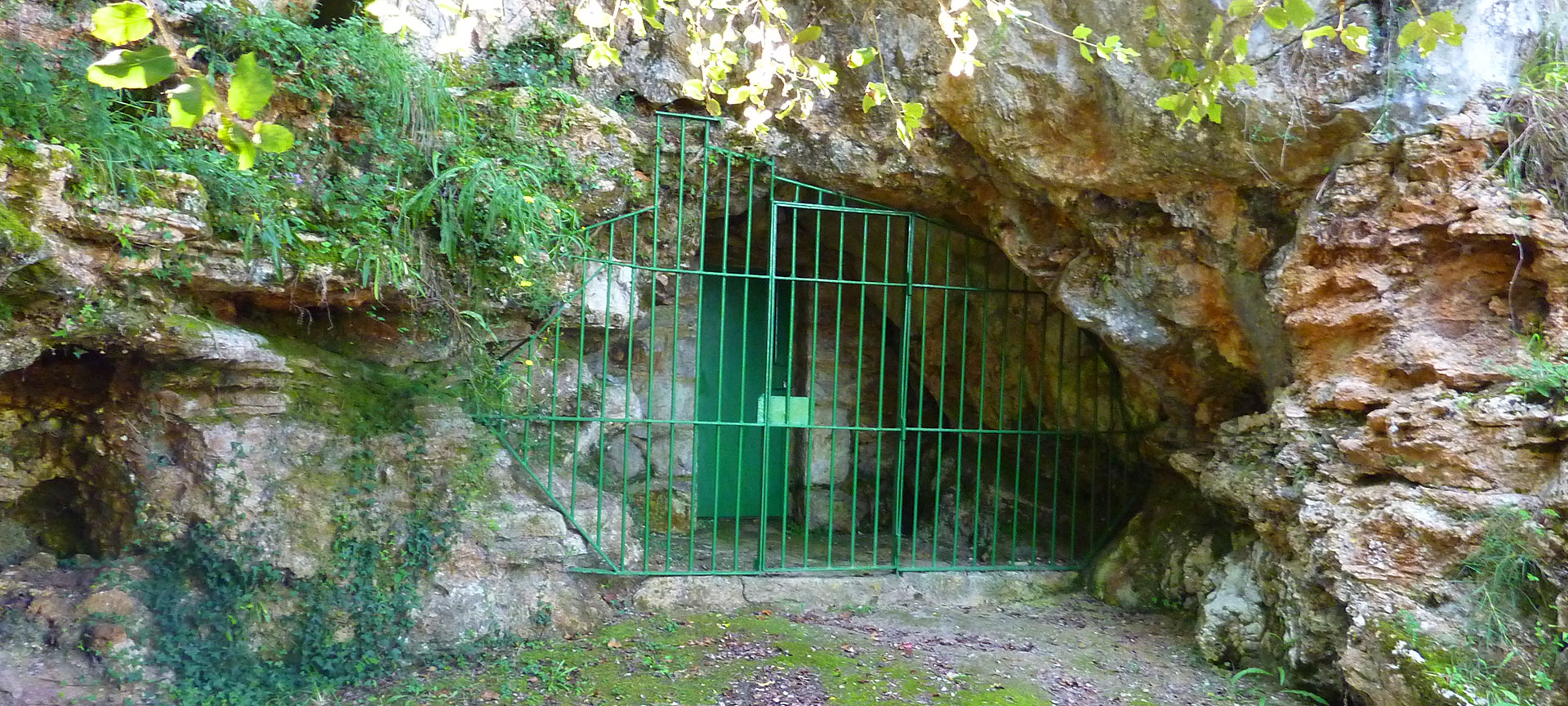Caverna de Las Chimeneas. Ponte Viesgo Caverna de Las Chimeneas. Ponte Viesgo