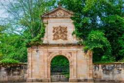 Entrance to the Puente San Miguel Gardens