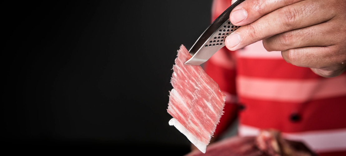 Découpe d'un jambon ibérique de Guijuelo Découpe d'un jambon ibérique de Guijuelo