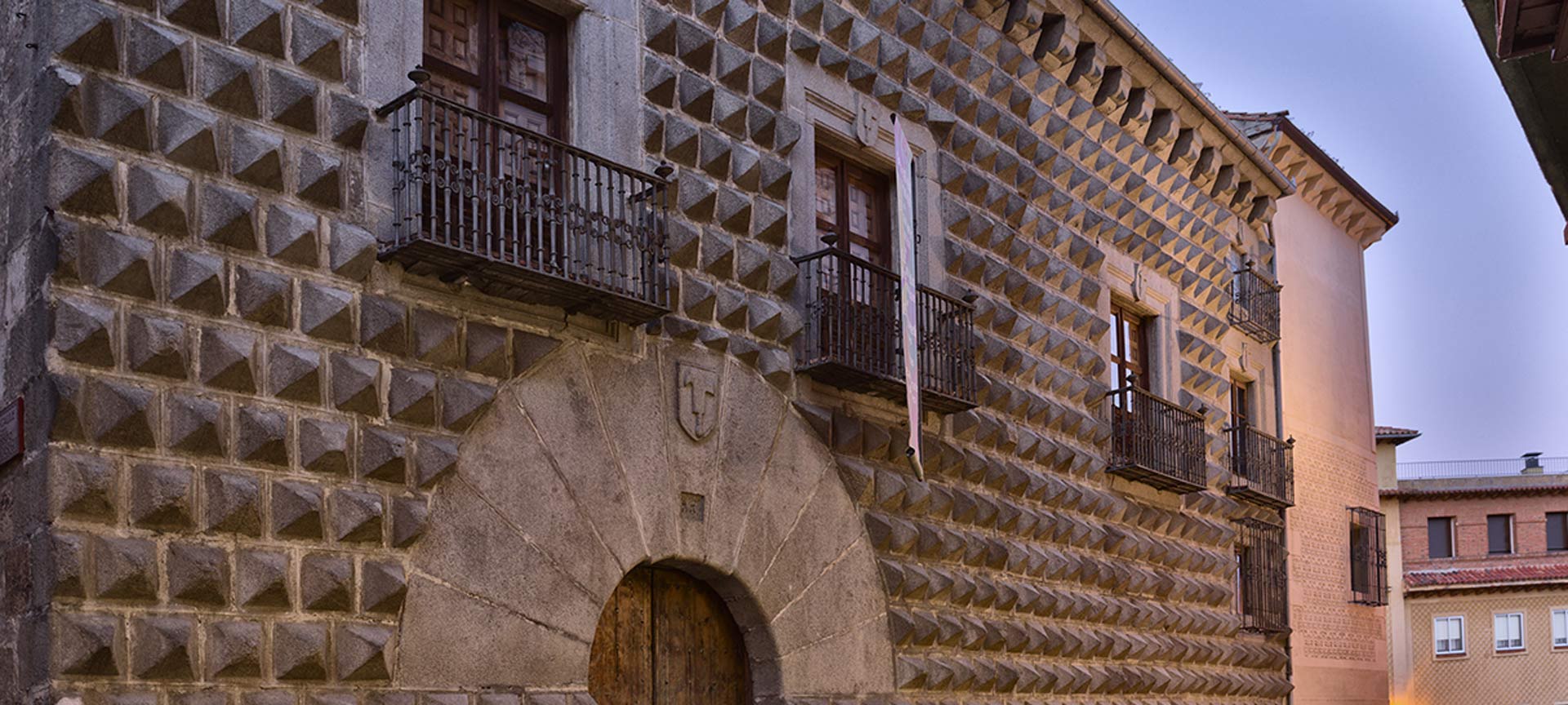 Casa de los Picos, Segovia