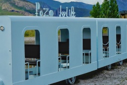 ポソ・フリアの修復された鉱山貨車（レオン県）