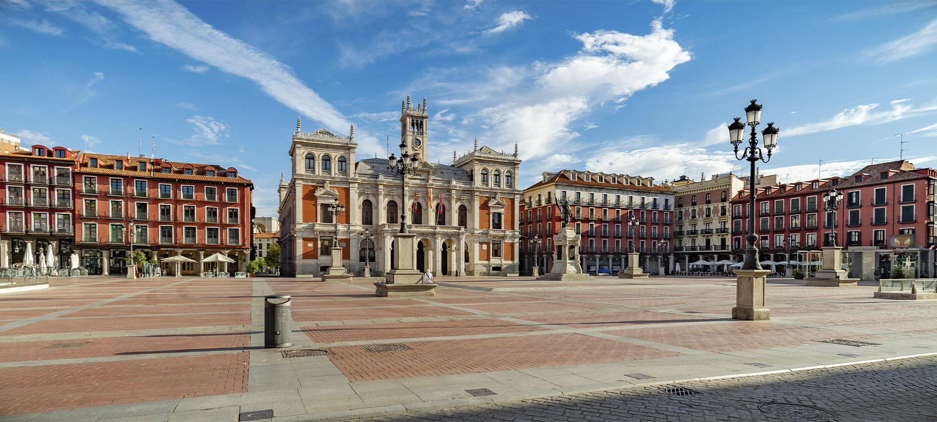 Plaza Mayor square in Valladolid (Castilla y León) Plaza Mayor square in Valladolid (Castilla y León)