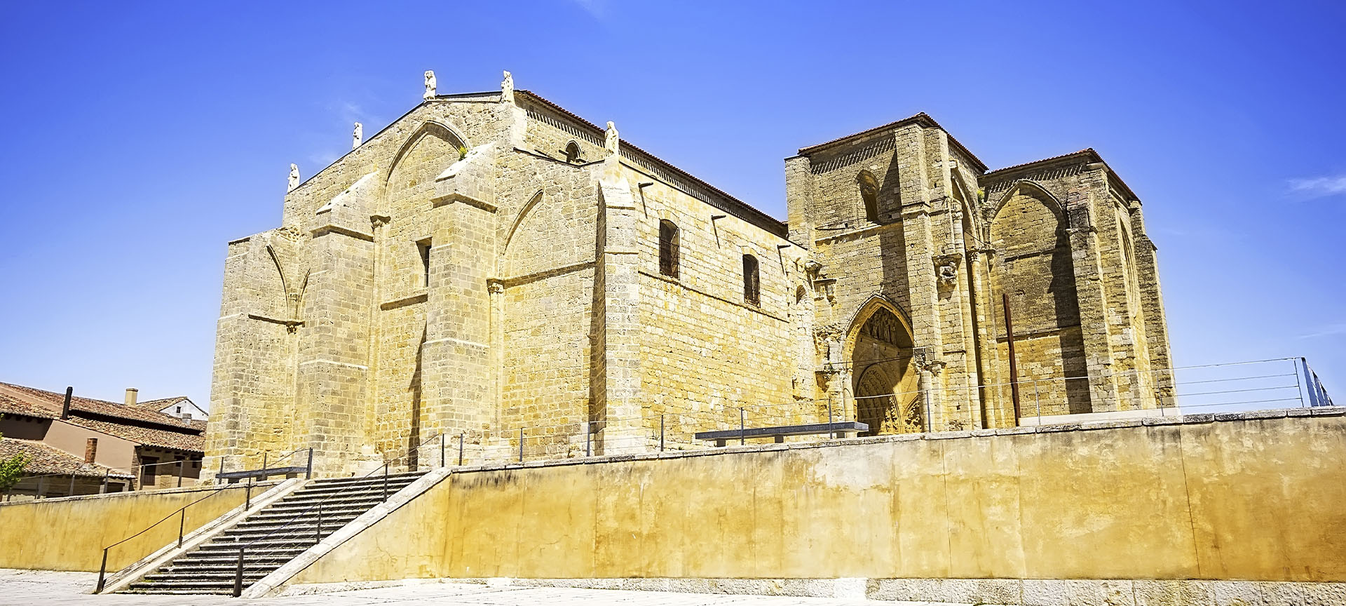 Igreja de Santa María, em Villalcázar de Sirga (Palência, Castilla y León)