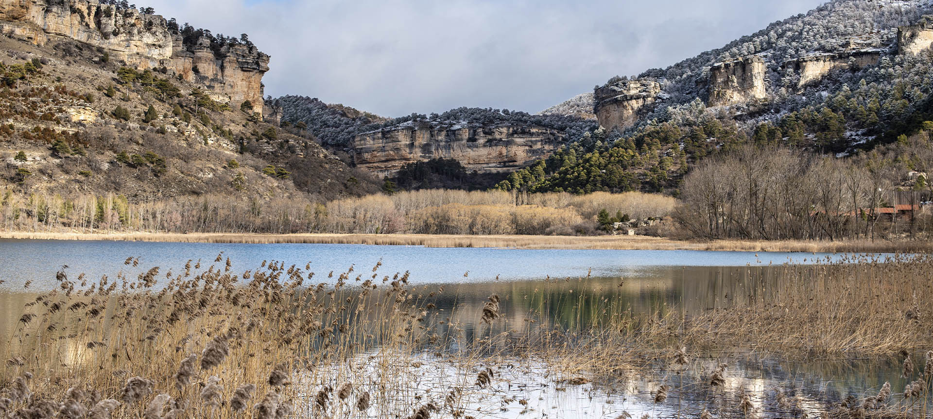 Widok na lagunę w Uña (prowincja Cuenca, Kastylia-La Mancha)