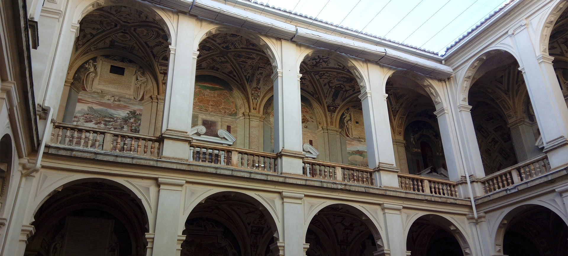 Inner courtyard of Marqués de Santa Cruz Palace in Viso del Marqués (Ciudad Real, Castilla-La Mancha)