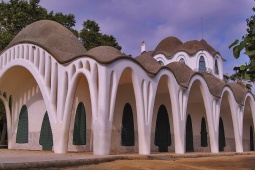 Масия Фрейша в парке Сант-Жорди в Террасе (Барселона, Каталония).