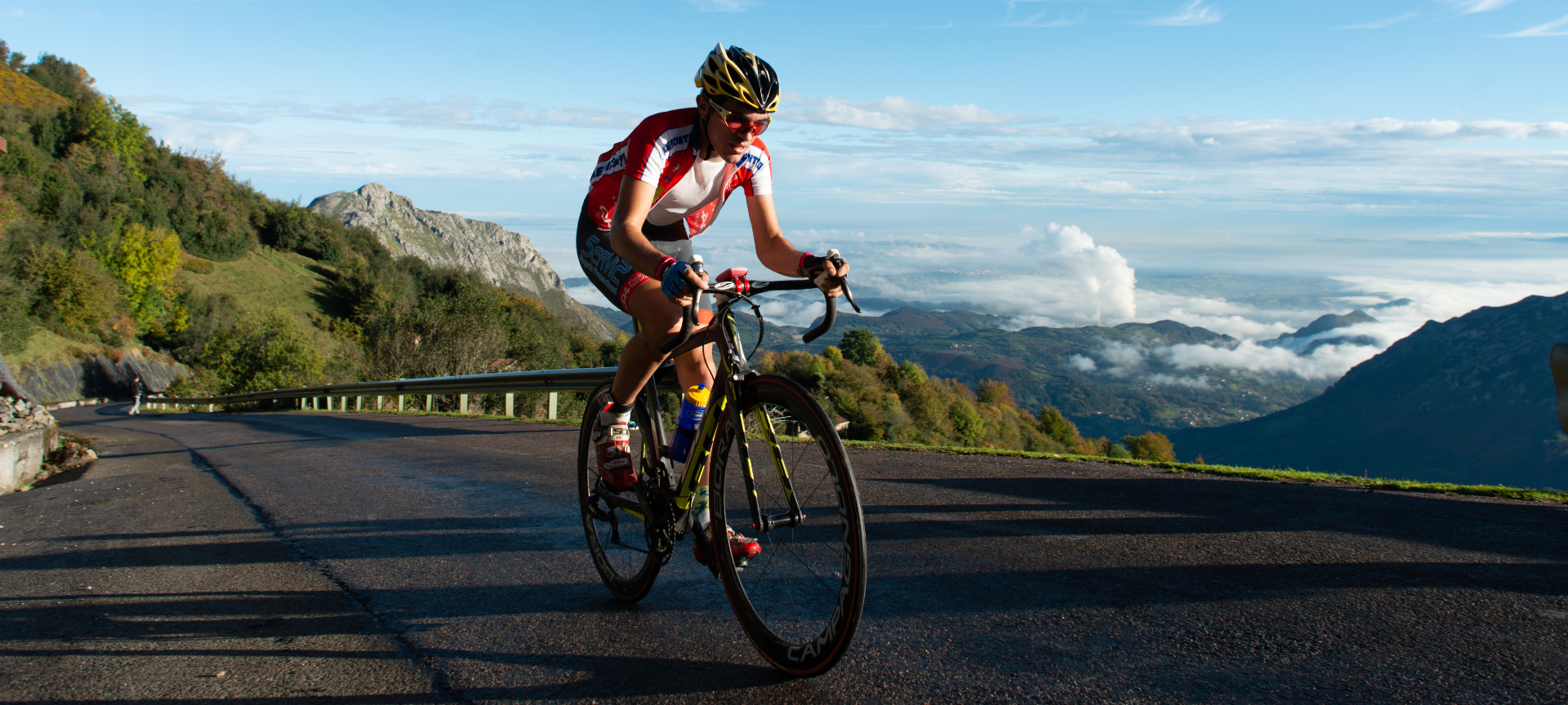 Cyclist at the Angliru stage end, Asturias