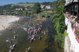 Canoeing festival. International Descent of the River Sella