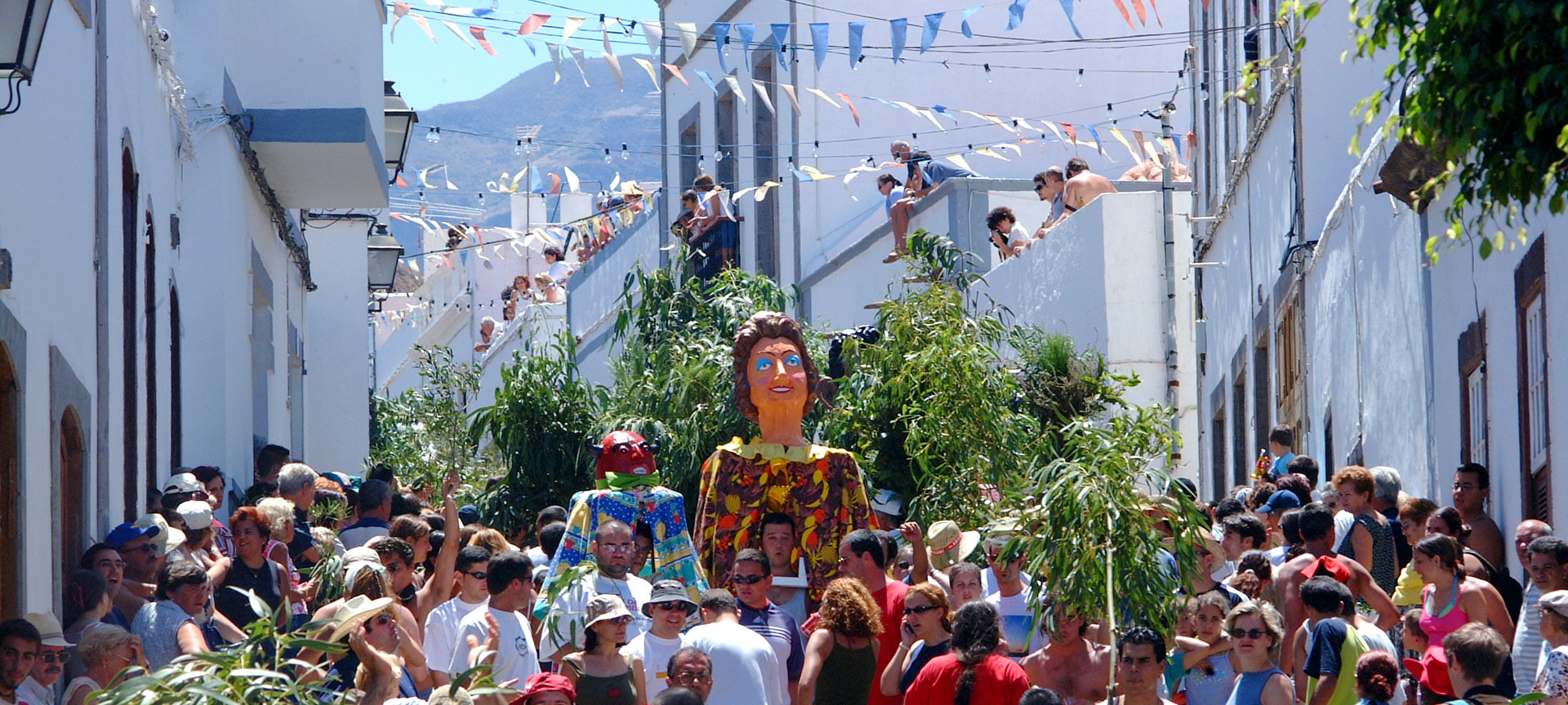 Bailes durante la Fiesta de la Rama. Agaete, Gran Canaria