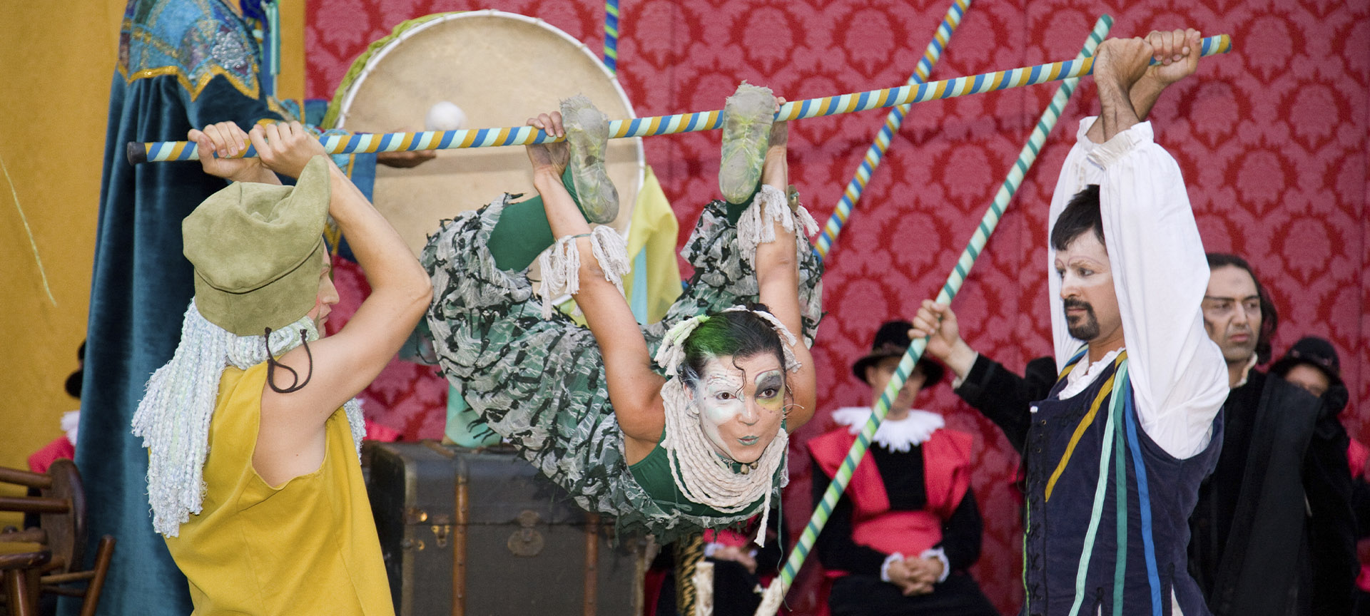 Espectáculo en la Festa del Renaixement de Tortosa (Tarragona, Cataluña) Espectáculo en la Festa del Renaixement de Tortosa (Tarragona, Cataluña)