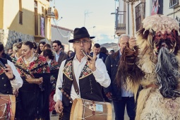 Przemarsz Carantoñas w Acehúche, Cáceres