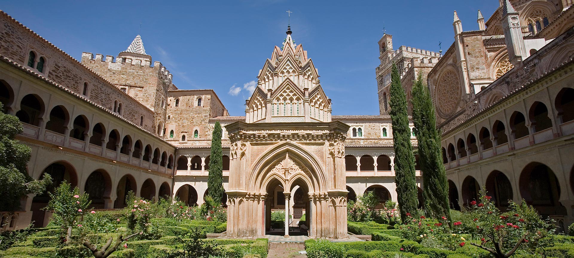 Jardins do Mosteiro Real de Nossa Senhora de Guadalupe Jardins do Mosteiro Real de Nossa Senhora de Guadalupe