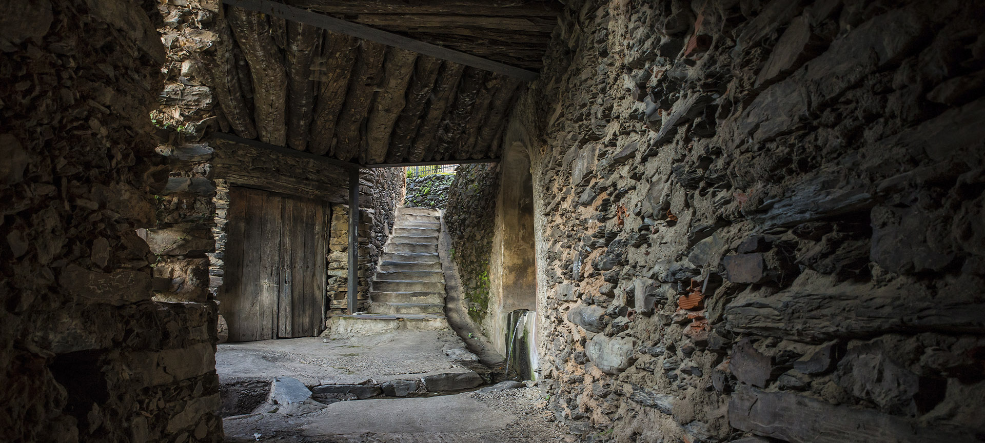 Typowa architektura w Robledillo de Gata (Cáceres, Estremadura)