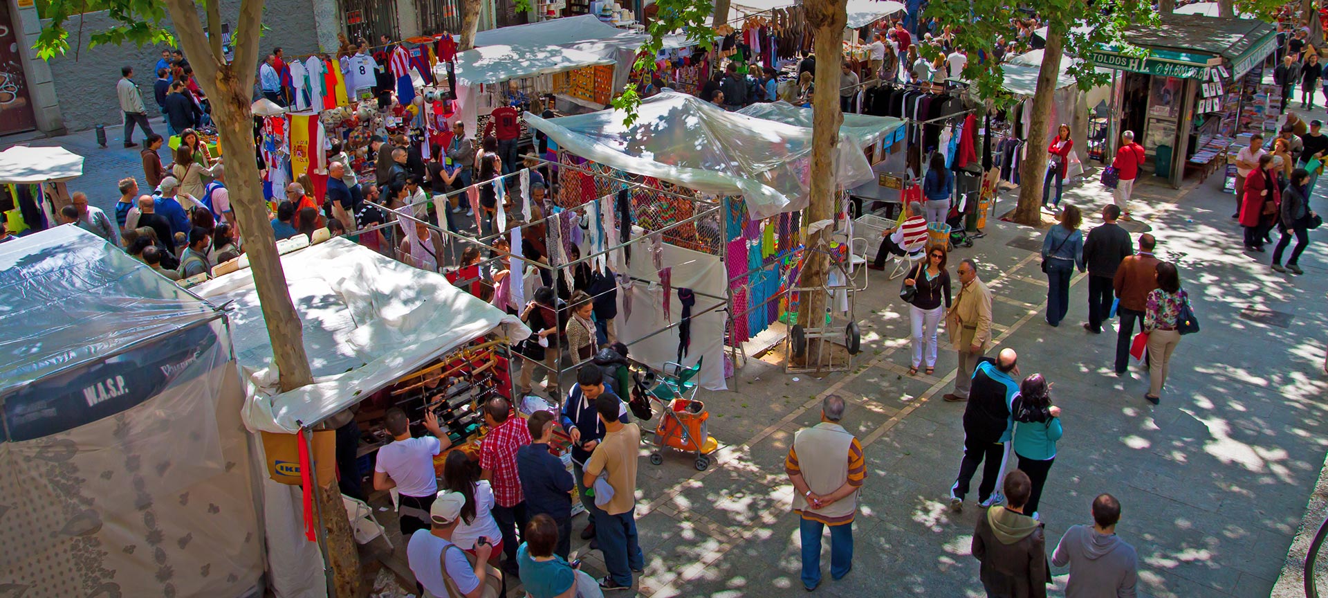 Stall in El Rastro market. Madrid