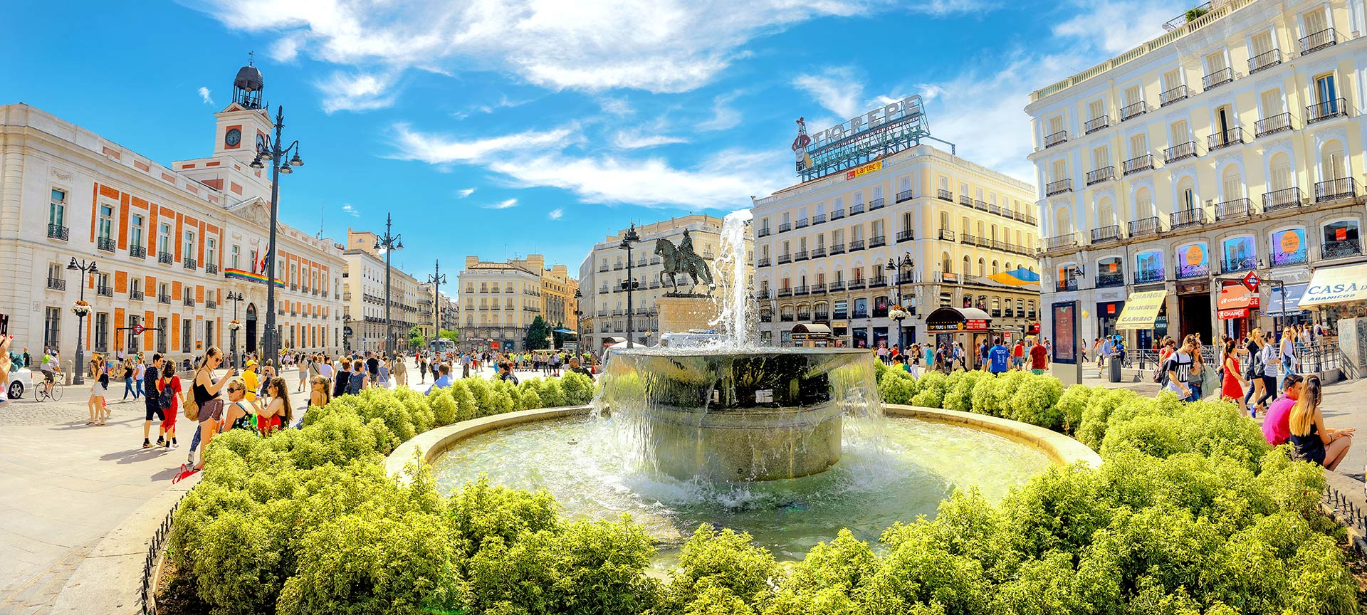 Panorámica parcial de la Puerta del Sol. Madrid