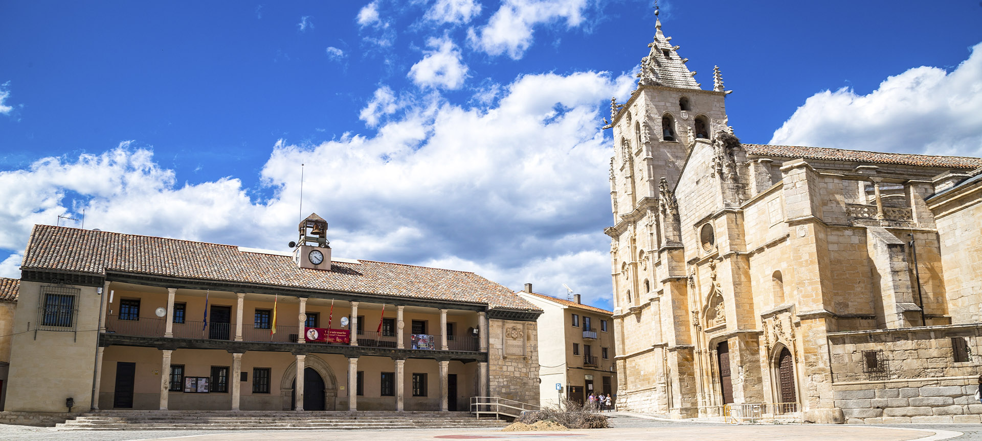 Prefeitura e Igreja da Magdalena de Torrelaguna (Comunidade de Madri)