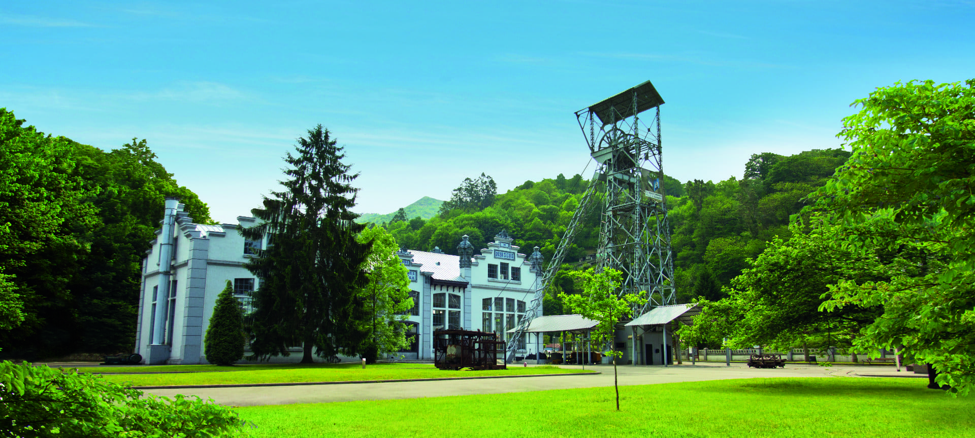 Ökologisches Bergbaumuseum im Tal Samuño in Ciaño, Asturien Ökologisches Bergbaumuseum im Tal Samuño in Ciaño, Asturien