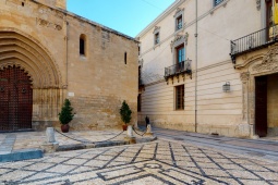 Muzeum Diecezjalne Sztuki Sakralnej w Orihueli w prowincji Alicante, Walencja