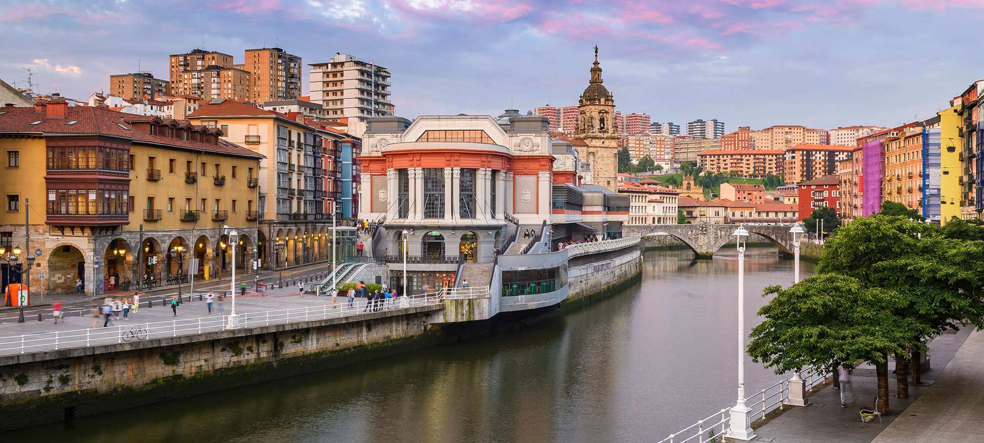 Vue extérieure du marché de la Ribera, Bilbao
