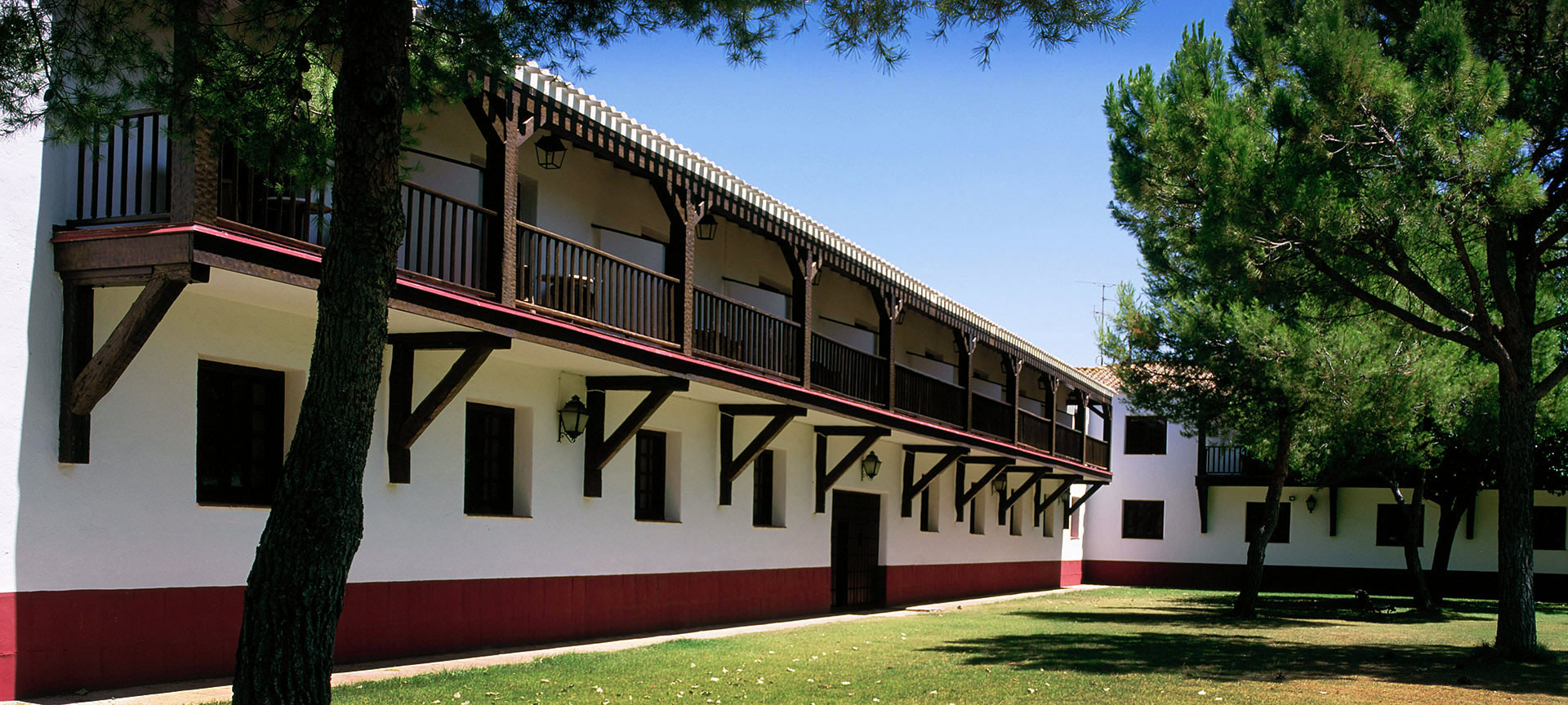 Vista externa do Parador de Albacete