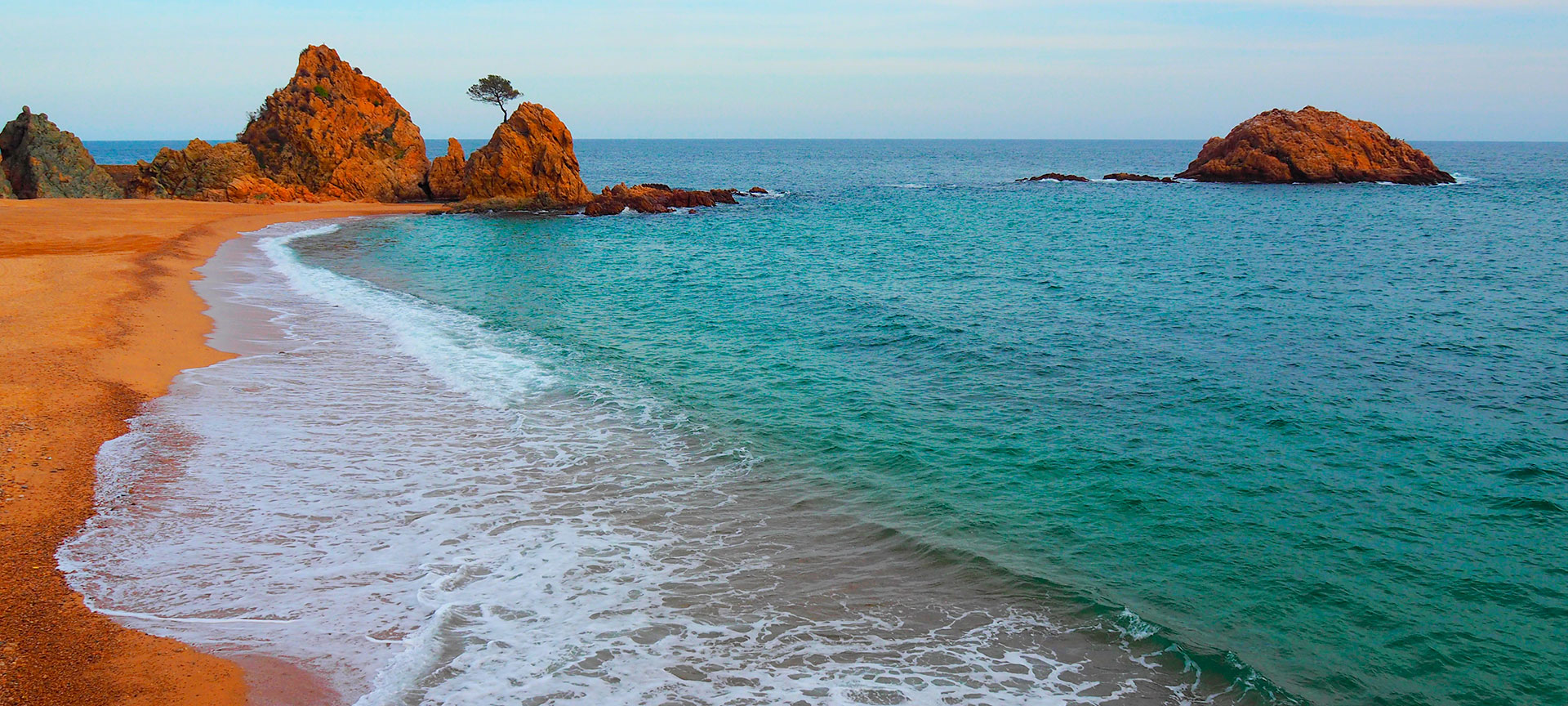 Plage Mar Menuda à Tossa de Mar, province de Gérone