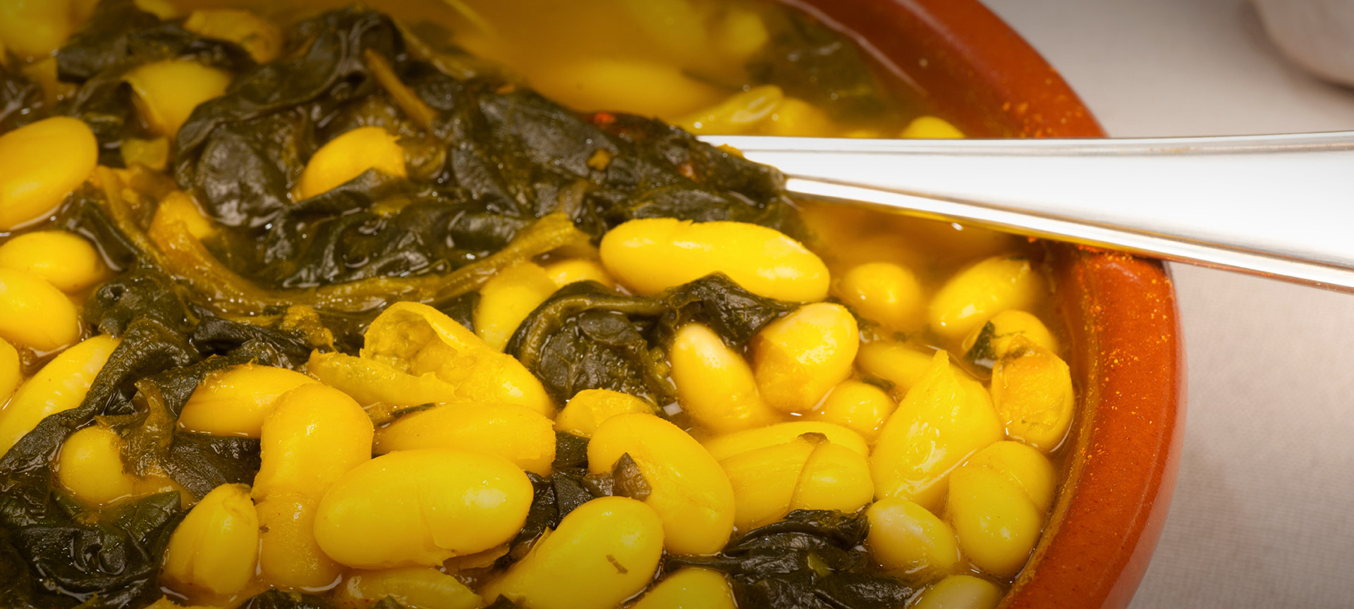 Potaje de garbanzos y espinacas a la madrileña