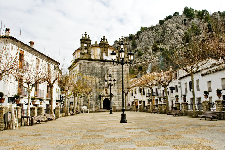 Plac w Grazalemie, w Kadyksie (Andaluzja) Plac w Grazalemie, w Kadyksie (Andaluzja)