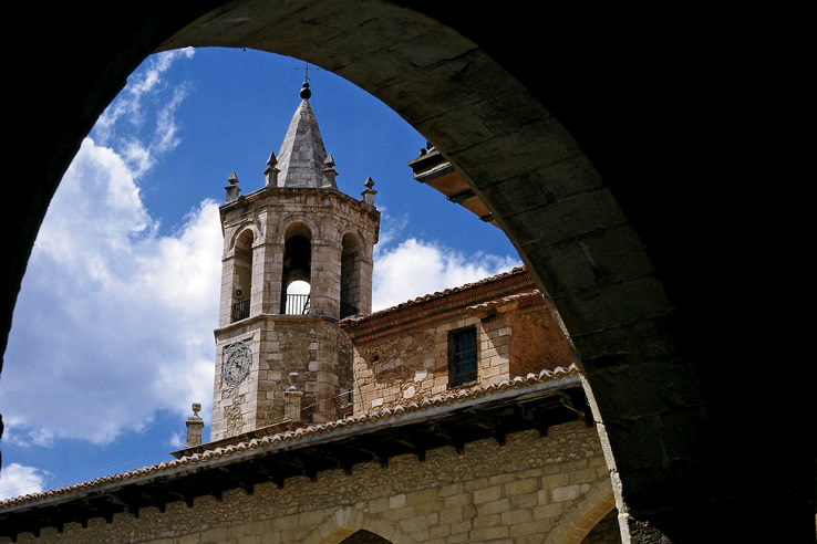 Church of San Miguel in Cantavieja (Teruel, Aragon) Church of San Miguel in Cantavieja (Teruel, Aragon)