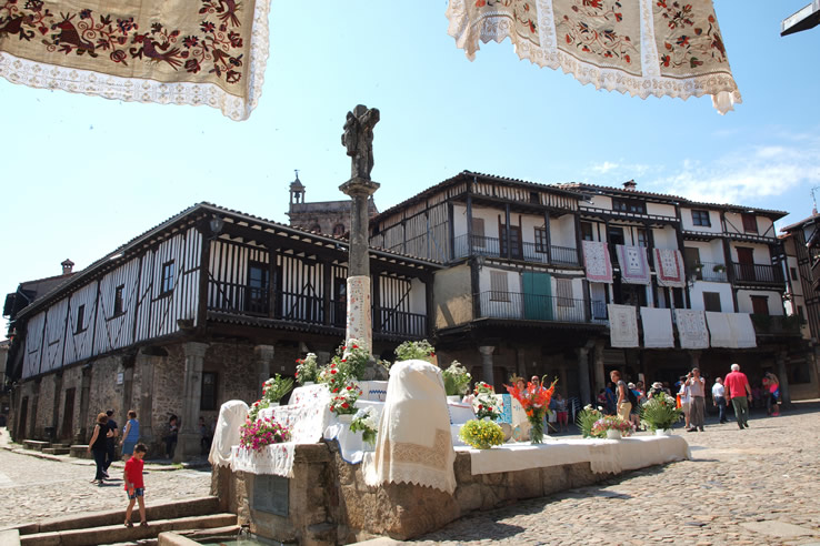 Plaza Mayor de La Alberca (province de Salamanque, Castille-León) Plaza Mayor de La Alberca (province de Salamanque, Castille-León)