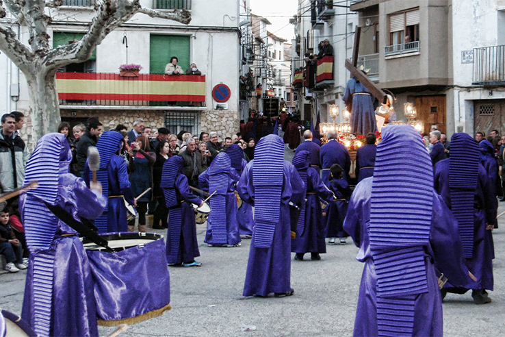 Procession de Jesús Nazareno lors de la semaine sainte d’Albalate del Arzobispo (province de Teruel, Aragon) Procession de Jesús Nazareno lors de la semaine sainte d’Albalate del Arzobispo (province de Teruel, Aragon)