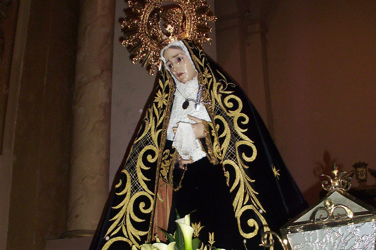 La Virgen de los Dolores lors de la semaine sainte d’Albalate del Arzobispo (province de Teruel, Aragon) La Virgen de los Dolores lors de la semaine sainte d’Albalate del Arzobispo (province de Teruel, Aragon)