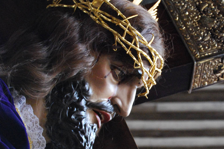 Détail de la statue de Jesús Nazareno lors de la semaine sainte d’Ocaña Détail de la statue de Jesús Nazareno lors de la semaine sainte d’Ocaña