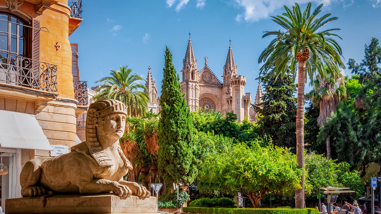 Paseo del Borne in Palma de Mallorca Paseo del Borne in Palma de Mallorca