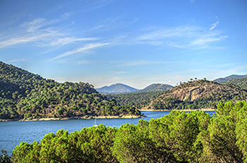 Lac San Juan dans la région de Madrid