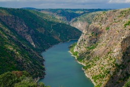 Canyons on the Arribes wine route