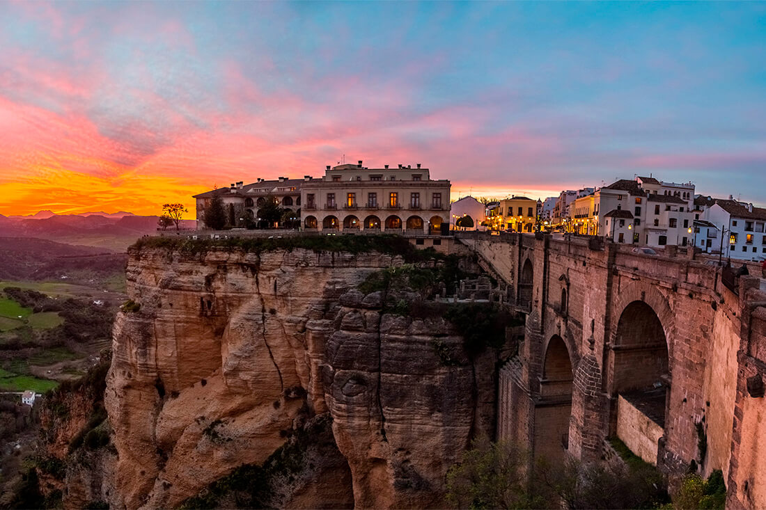 Coucher de soleil à Ronda, province de Malaga Coucher de soleil à Ronda, province de Malaga